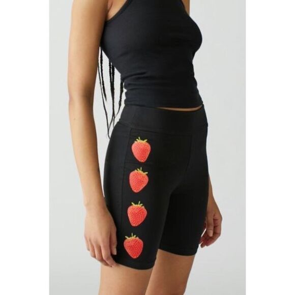 New Urban  Outfitters UO Leon Fruit Biker Shorts Size M - Picture 1 of 9